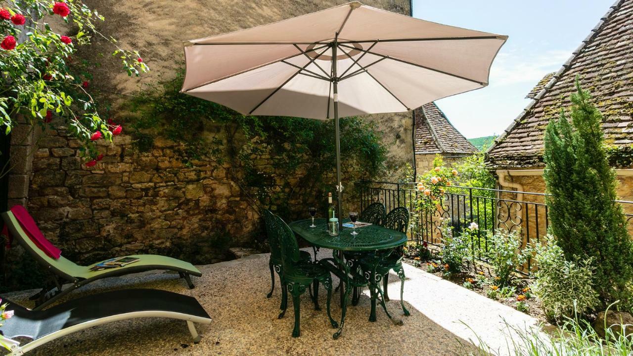 Au Coeur De Beynac, Une Maison De Caractere Avec Jardin Terrasse エクステリア 写真